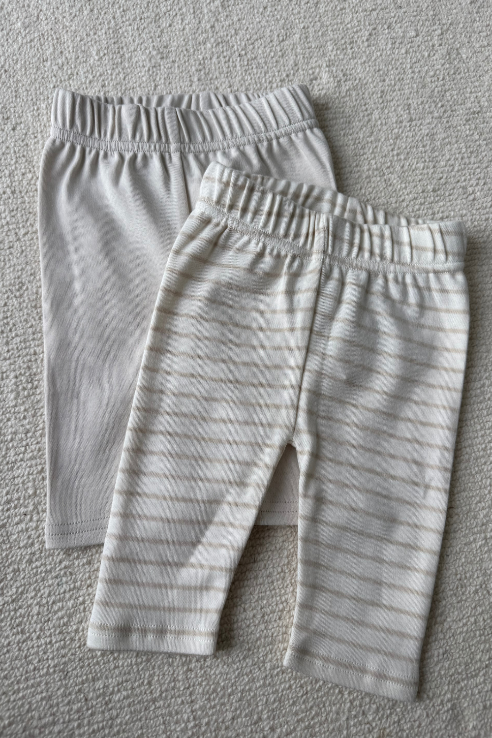 Cozy Days Leggings neutral lines