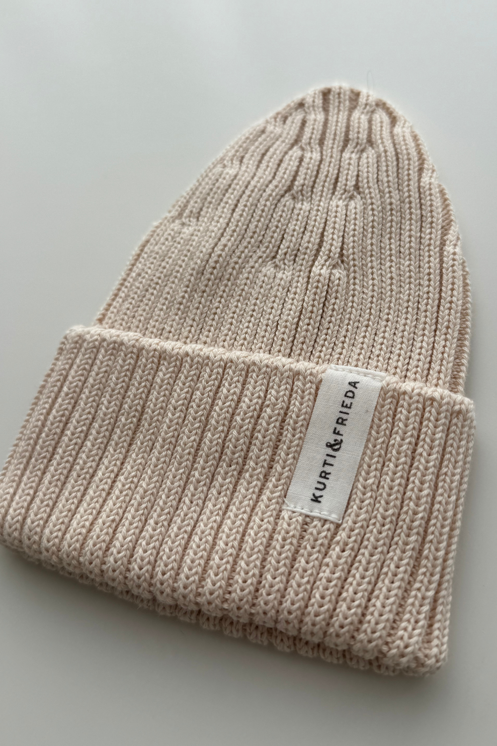 Hygge Knit Beanie oat milk